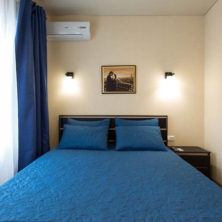 New Apartments In The Centre - Kuznechna Str. 26/3 Harkov Kültér fotó