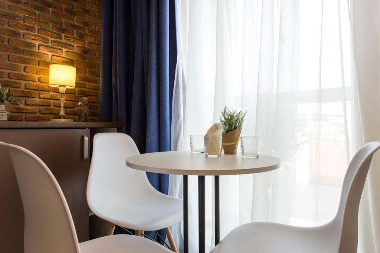 New Apartments In The Centre - Kuznechna Str. 26/3 Harkov Kültér fotó