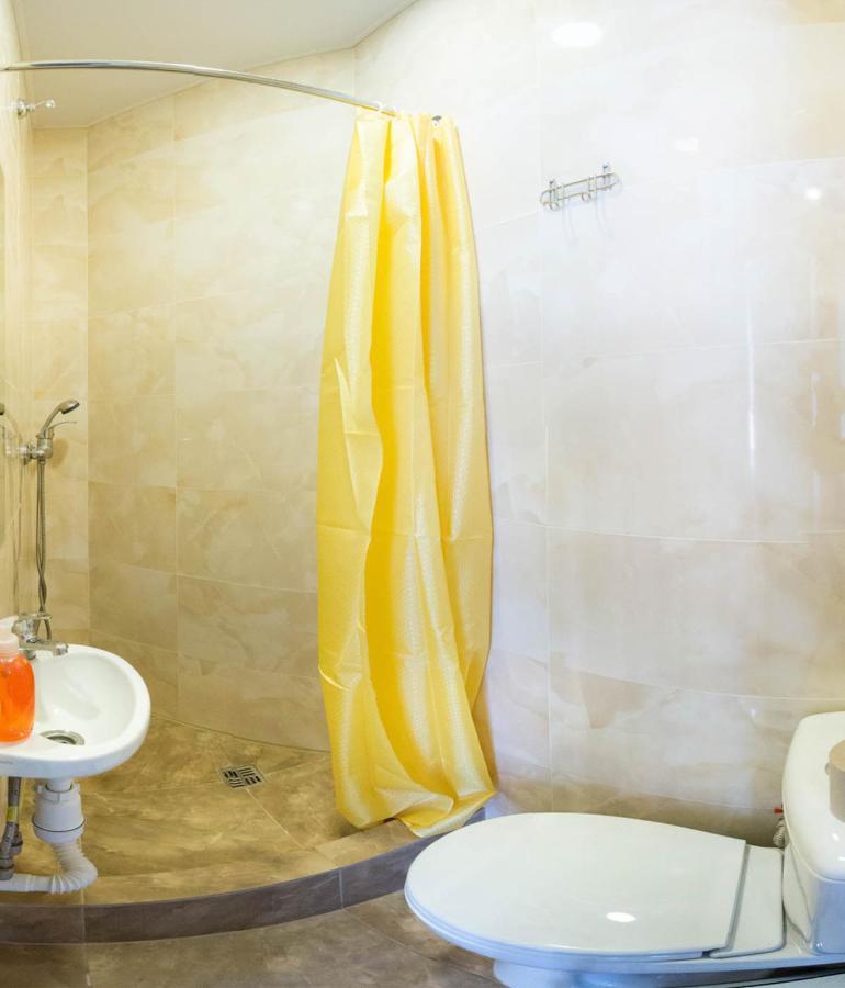 New Apartments In The Centre - Kuznechna Str. 26/3 Harkov Kültér fotó